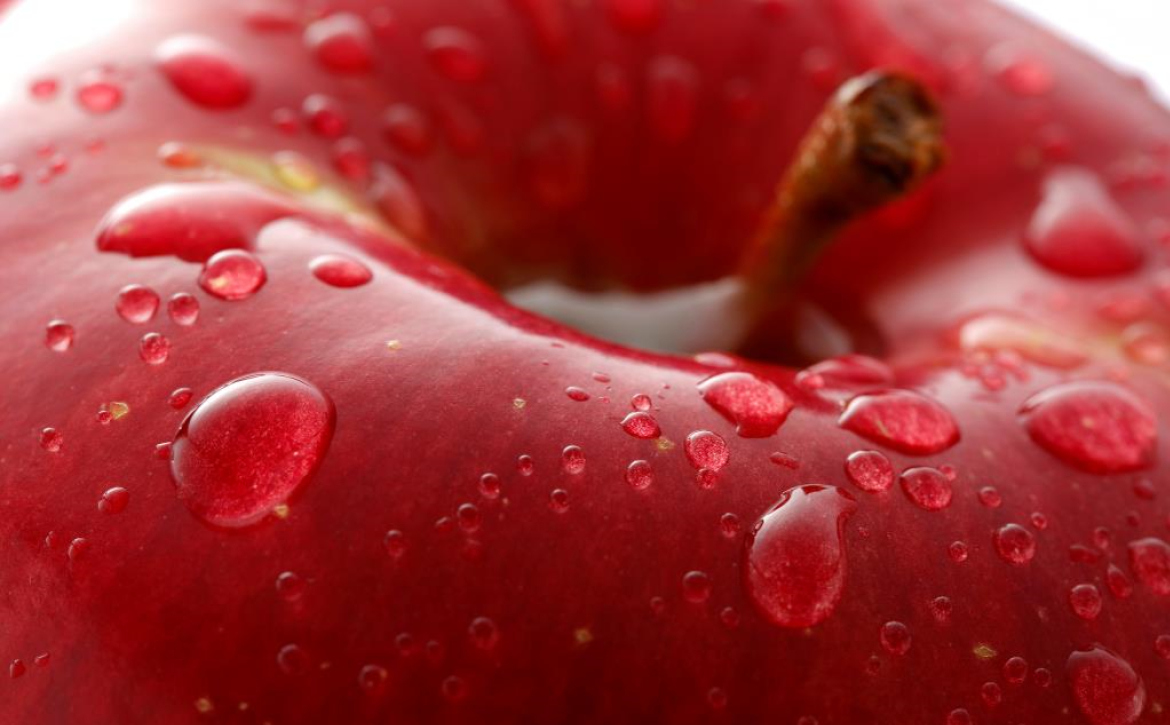 closeup-of-red-apple