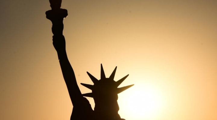 statue-of-liberty-at-sunset